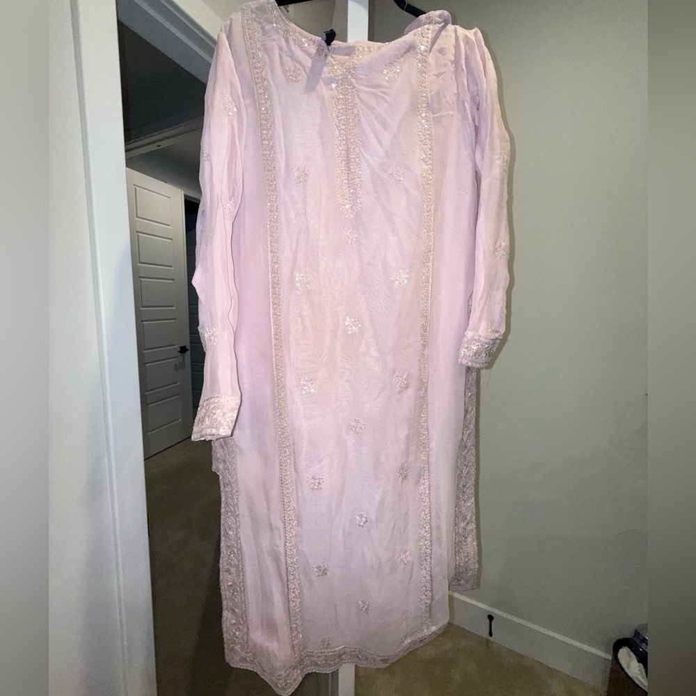 BRAND NEW Akbar Aslam Pakistani Suit